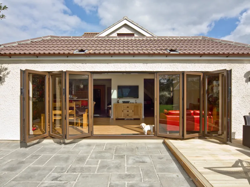 Bifold Balham